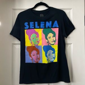 SELENA QUINTANILLA Black Color Pop Graphic Band Tee. Size S. Pre-owned